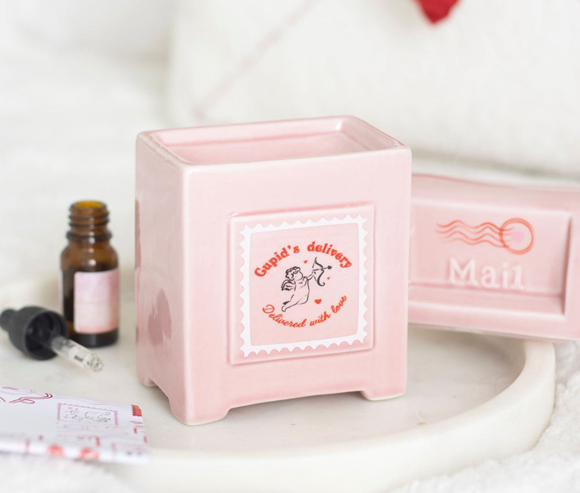 Cupid's Delivery Postbox Ceramic Wax & Oil Burner