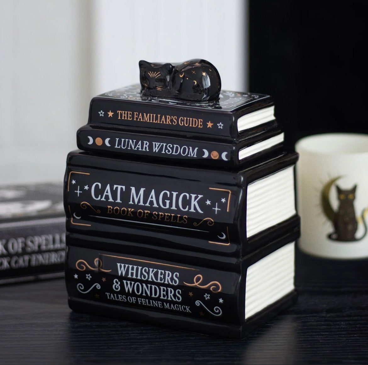 BLACK CAT BOOK STACK WAX & OIL BURNER WITH CAT